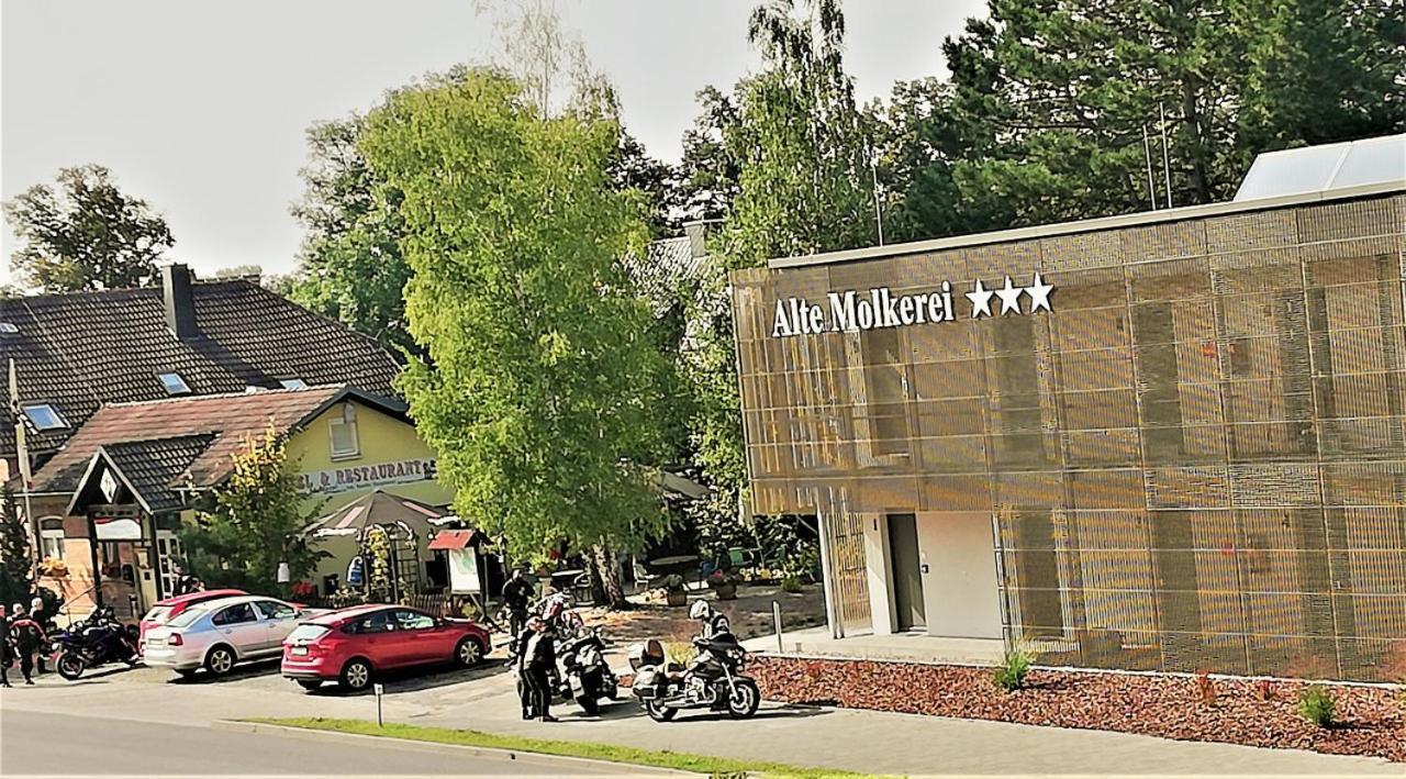 Hotel & Restaurant Alte Molkerei 콜레다 외부 사진